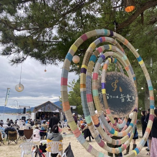 雨宿りには音楽を。 画像